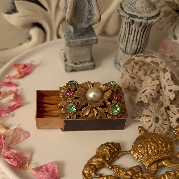 Florenza Other - Florenza Vintage Gold Floral Jeweled Matchbox with Pearl Accent